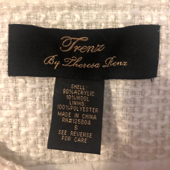 Small white tweed blazer: Trenz by Theresa Renz - Picture 2 of 3